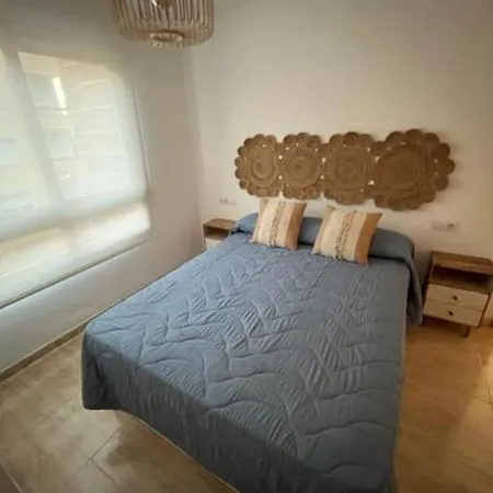 Lejlighed Centrico Y A 100 Metros De La Playa *